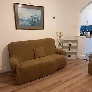https://house-3-bedroom.hotelsin-nottingham.com